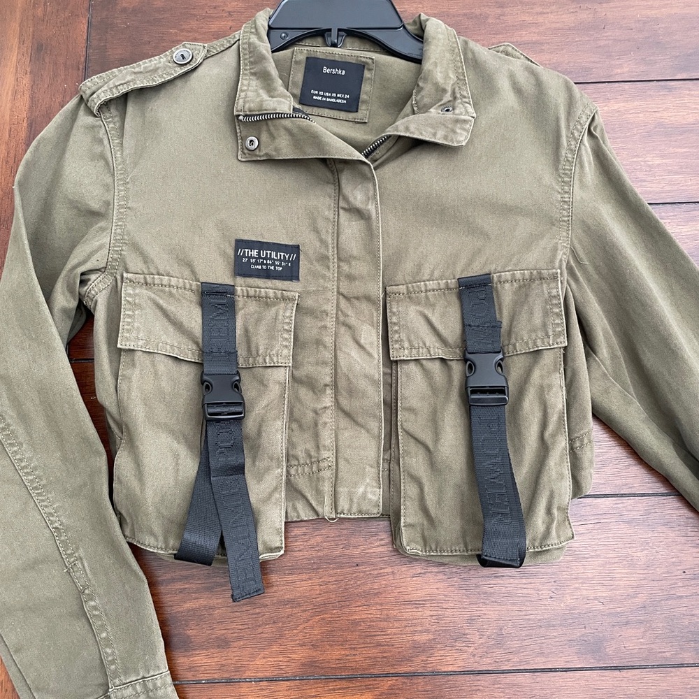 Bershka cropped utility jacket size XS